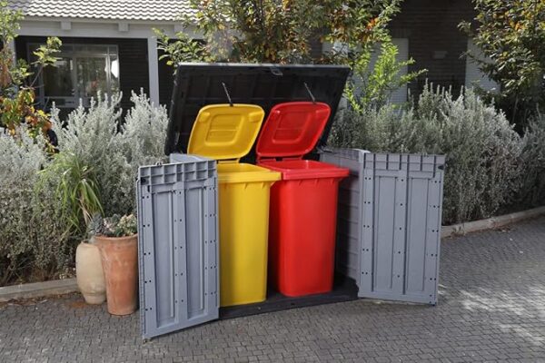 Keter Store-it-out Pro Mülltonnenbox, 145.5x82x123cm, Robuste Abfallbehälter-Lösung, 1200L, Wetterfest, Grau/Schwarz, UV-beständiges Polypropylen, Abschließbar - Image 4