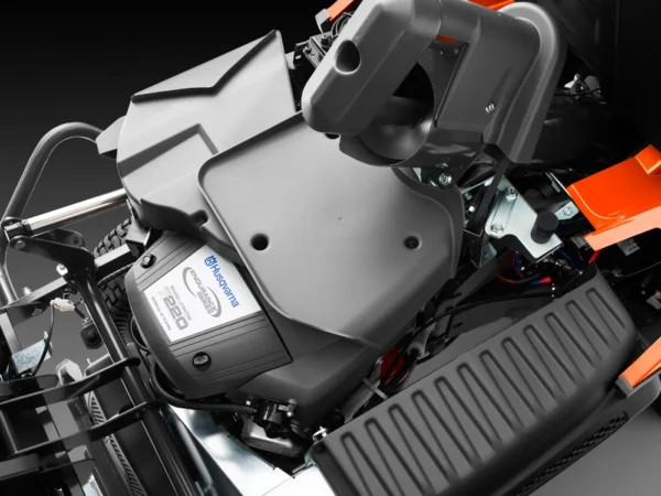 Husqvarna RC 320Ts AWD – ohne Mähdeck – Modell 2025 - Image 8